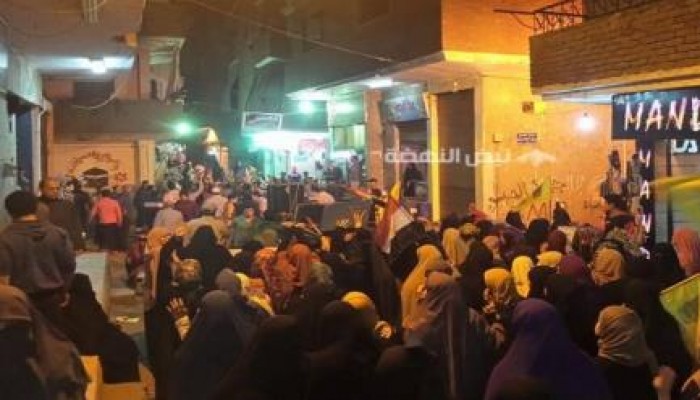 ثوار الوراق يتظاهرون رفضاً لأحكام الإعدام