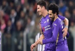 محمد صلاح يواصل التألق ويحرز هدفا رائعا ويقود الفيولا للمركز الرابع (فيديو)
