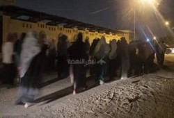 ثوار أكتوبر يواصلون حراكهم الثوري بفعالية ليلية