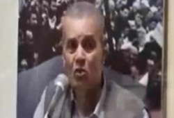 مواطن يحرج الانقلابي "علاء الأسواني" : غلطتنا أننا قبلنا بعزل مرسي