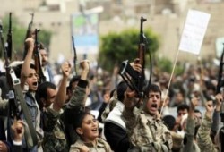 الحوثيون يحققون مكاسب في عدن ويقتربون من الميناء