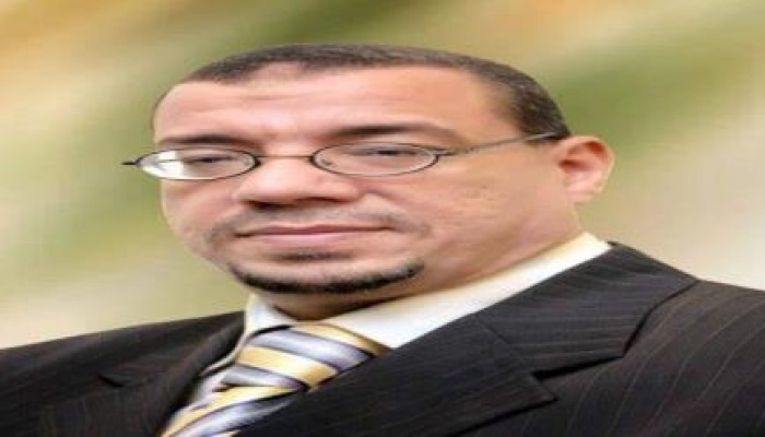 أسرة الصحفي المعتقل "هاني صلاح الدين" تناشد النقابة التدخل لإنقاذ حياته