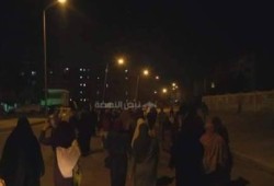 ثوار أكتوبر يواصلون حراكهم الثوري ضد حكم العسكر بفعالية ليلية