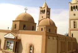 هجوم مسلح على كنيسة الأنبا رافائيل بالإسكندرية