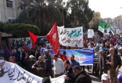 تجار بور سعيد يواصلون إضرابهم.. احتجاجًا على قرارات حكومة الانقلاب الفاشلة