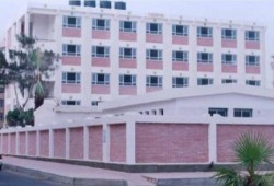 "التعليم" تطالب المدرسين بالإشراف على دورات المياه وإصلاح النوافذ