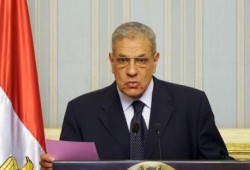 رئيس وزراء الانقلاب أمام الكاف: الكرة أهم من السياسة في مصر