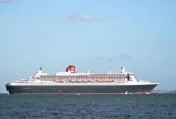 ميناء سفاجا يرفض استقبال باخرة على متنها 2000 سائح