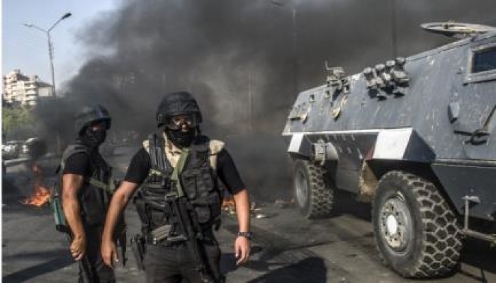 خبراء نفسيون : الإحساس بالنقص يدفع رجال الشرطة للتعذيب والانتقام