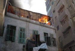 شؤم الانقلاب: حريق هائل بمصنع زيوت فى شارع بيبرس بمنطقة الأزهر