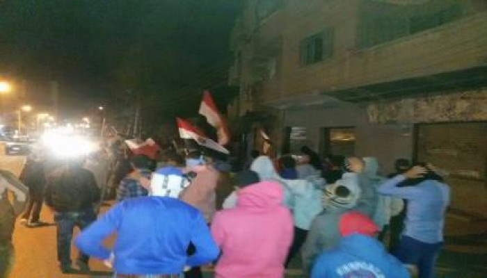 شباب ديرب نجم يختتمون أسبوع الثورة لن تركع بمسيرة ليلية
