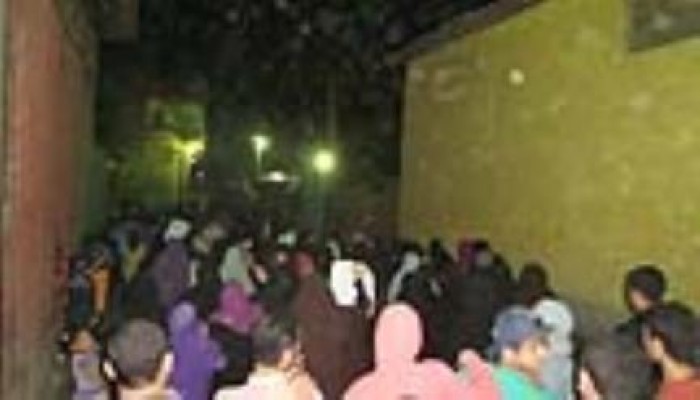 مسيرة ليلية بأبوكبير في ختام أسبوع الثورة لن تركع