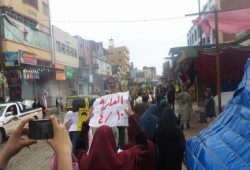 ثوار‬ العامرية يتظاهرون بشارع الجمهورية تضامنا مع حملةاعدام وطن