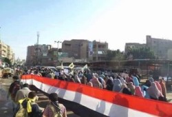 بالصور..ثوار منيا القمح يخرجون في مسيرة حاشدة ضد الانقلاب العسكري ضمن فاعليات"إعدام وطن"