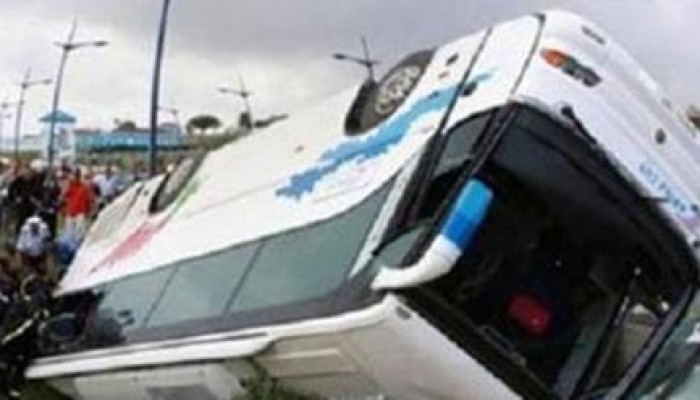 ارتفاع عدد المصابين فى انقلاب أتوبيس سياحي بطريق الإسكندرية إلى 13 سائحًا