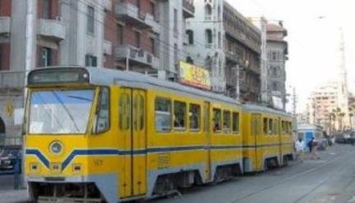 توقف ترام الرمل بسبب كسر في مُوصل الكهرباء .. و استياء بين المواطنين بسبب إهمال الانقلاب