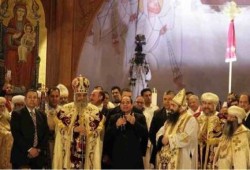 ممثل الكنيسة القبطية "الانقلابية": نصلي لأجل إخضاع الأمم للسيسي