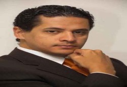 عبد الرحمن يوسف: إعلاميو الانقلاب.. ذباب يسلطونه على الشرفاء