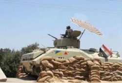 موقع عبري: تزايد أعداد ضباط الجيش المصري المنضمين لـ"ولاية سيناء"