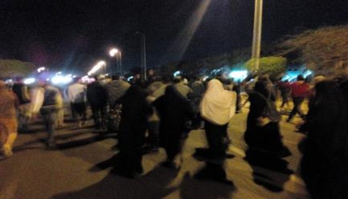 مسيرة ليلية بالعاشر من رمضان تنديداً بـ"أحكام الإعدام"