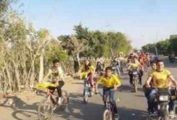 ثوار "ناهيا" يحتفلون بالربيع بمسيرة دراجات بخارية مناهضة للانقلاب العسكري