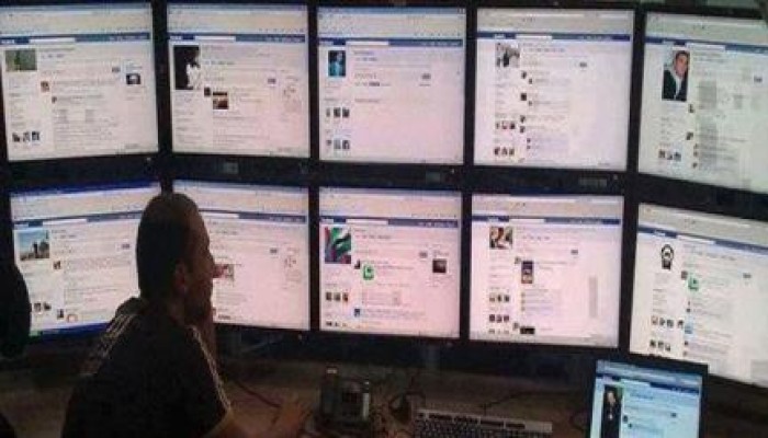 "ميدل إيست": نظام السيسى يضيق الخناق على مستخدمى الانترنت برصد تحركاتهم