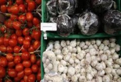 تلف 30 شاحنة مصرية محملة بـالخضراوات والفاكهة بميناء "ضبا" السعودي