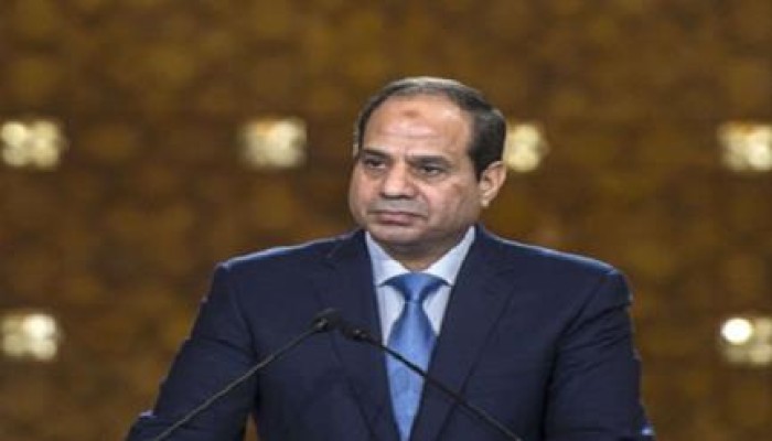 الخائن السيسي يتراجع : لم نرسل قوات برية وندعم حلا سياسيا في اليمن