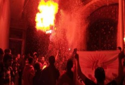 الشرقية:  وقفة ليلية بقرية العزيزية أمام منزل المعتقل محمود ستة