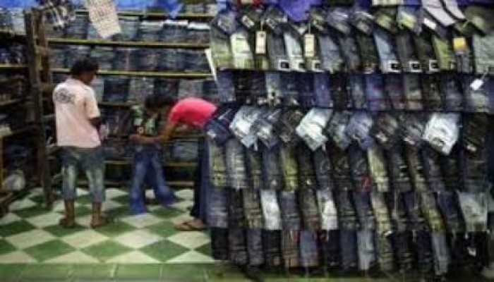 ارتفاع أسعار الملابس الصيفية بنسبة 30 %