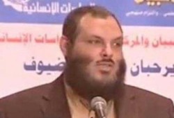 أحمد فهمي يكتب: نزع الحجاب عن مسرحية "خلع الحجاب"