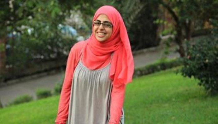 المعتقلة أسماء حمدي تكشف معاناة "حمامات السجن"
