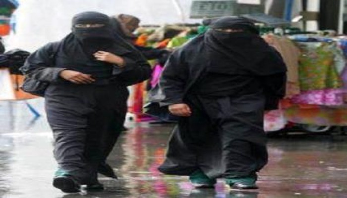 دراسة: مسلمات بريطانيا يعانين التمييز بشكل كبير داخل المجتمع