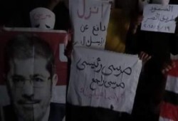 وقفة بالإسماعيلية تندد بالاعتداء على المظاهرات الطلابية