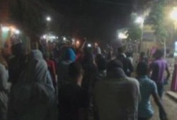 بني سويف: تظاهرة ليلية بالميمون تهتف (فك ياباشا الحصار .. أحسن ما نخليها دمار)