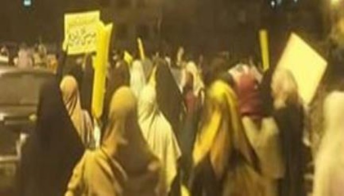 ثوار أكتوبر يحيون صمود الرئيس