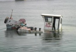 الانقلاب يستغيث بمنظمات دولية لمواجهة كارثة غرق ناقلة فوسفات