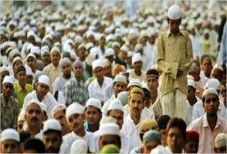 معاناة المسلمين تقود سياسيًّا هندوسيًّا متطرفًا إلى اعتناق الإسلام