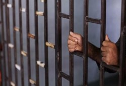 نيابة الانقلاب تستلم تقريرًا بإصابة معتقلين في قسم مصر الجديدة بأمراض مختلفة