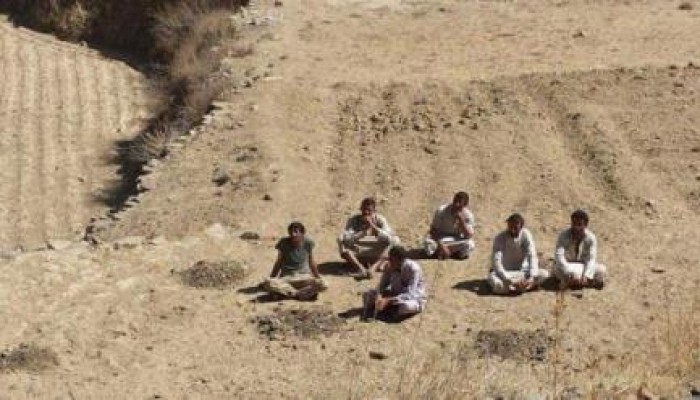 المقاومة الشعبية باليمن تأسر مسلحين من مليشيات الحوثي