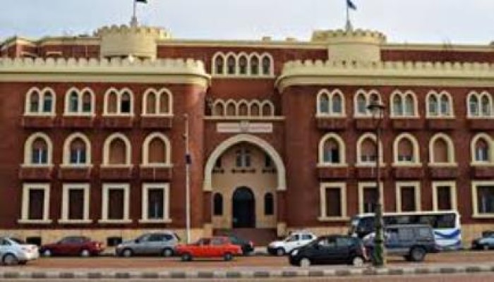 فى عهد الانقلاب: تحرش أستاذ جامعى بكلية الآثار بالإسكندرية بالطالبات