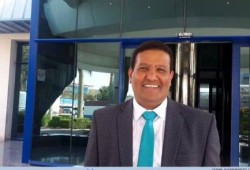 سليم عزوز يخاطب " رولا خرسا" أحد  أذرع السفاح  الإعلامية ..يا بنت خرسا السيسي هو المتآمر