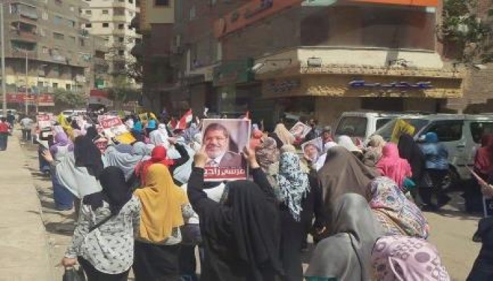 بالفيديو.. ثوار القاهرة ينتفضون تحية لصمود الرئيس