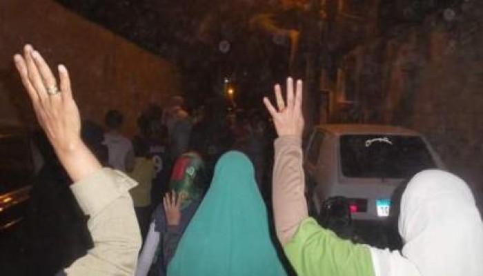 المنيا: مسيرة ليلية  بـ بني مزار فى جمعة "الشعب يحي صمود الرئيس"