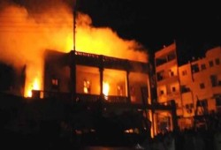 شؤم الانقلاب: اشتعال النيران في أحد فنادق المنشية بالإسكندرية وإصابة 8 أشخاص
