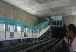 مسؤول بالنقل يكشف تفاصيل حادث قطار المترو