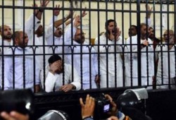 "مونيتور": كارثة إنسانية في السجون المصرية