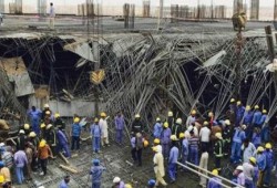مصرع مهندس مصري و7 عمال آسيويين في انهيار مبنى مركز المؤتمرات بالسعودية