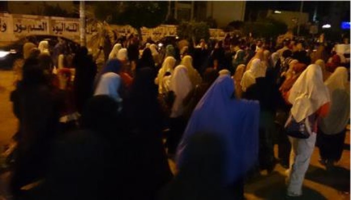 مسيرة ليلة حاشدة لثوار العاشر من رمضان