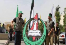 أجهزة السلطة الفلسطينية تعتقل 15 طالبًا من جامعتي بيرزيت وبوليتكنك الخليل